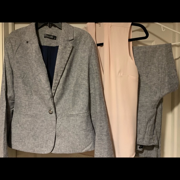 Women’s 3 piece pant suit - Picture 3 of 7